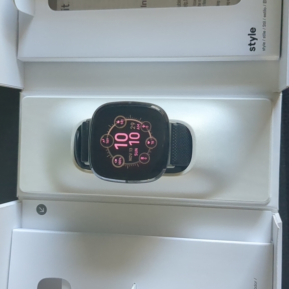 Fitbit Sense - Picture 2 of 4